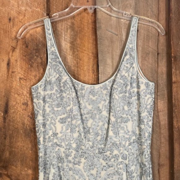 Carmen Marc Valvo Signature Dusty Blue Dress Size 4, (EUC) - Picture 9 of 14